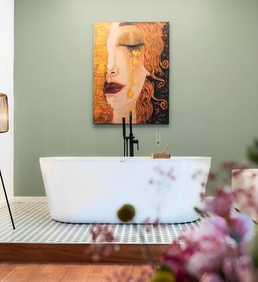 اتاق استاندارد با تخت بزرگ, Mareluna Rooms