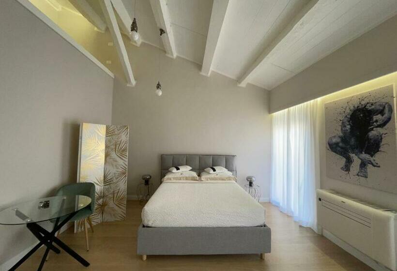 Номер Deluxe с Балконом, Off House Borgo Suite, Nettuno   2025 Giubileo