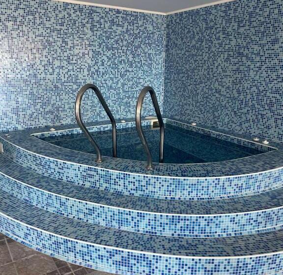 غرفة ديلوكس, Complex Nero