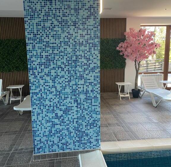 غرفة ديلوكس, Complex Nero