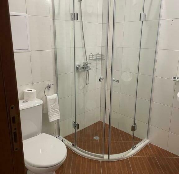 إستوديو ديلوكس, Complex Nero