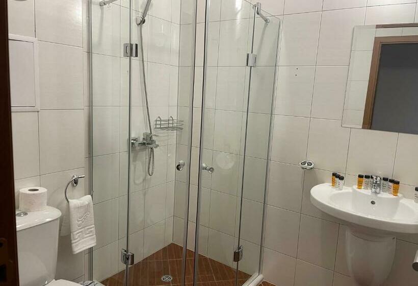 إستوديو ديلوكس, Complex Nero