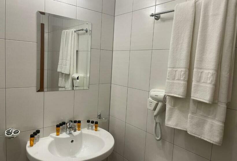 إستوديو ديلوكس, Complex Nero