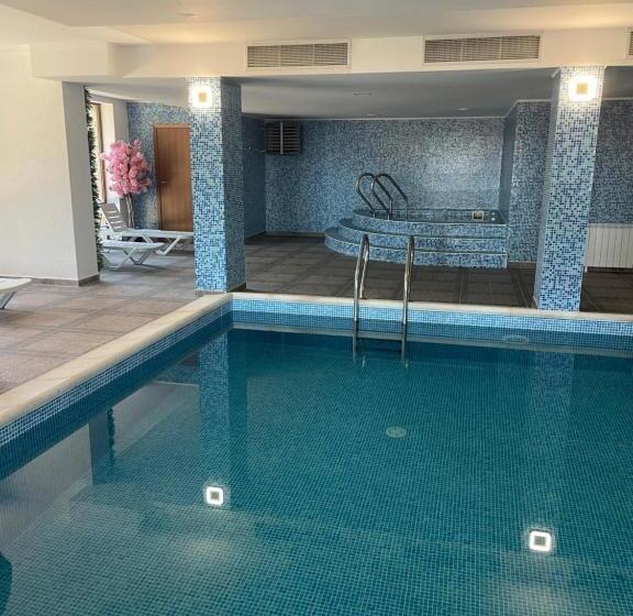 غرفة ديلوكس, Complex Nero