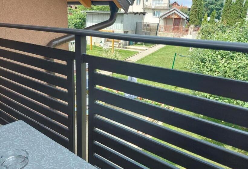 آپارتمان 1 خوابه با تراس, Apartmani Malina