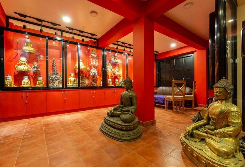 Chambre Deluxe, Vajra House