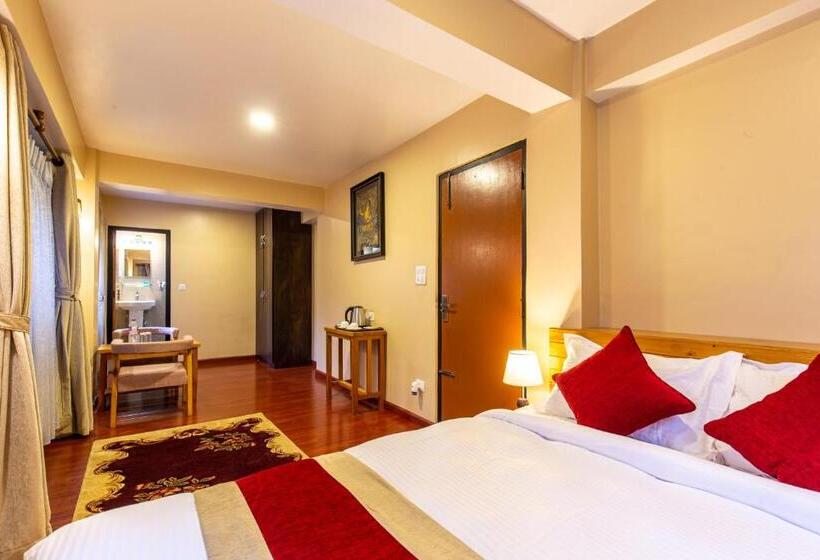 Chambre Deluxe, Vajra House