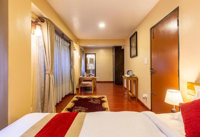 Chambre Deluxe, Vajra House