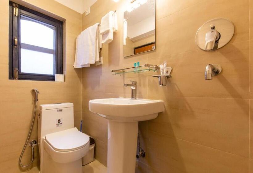 Chambre Deluxe, Vajra House