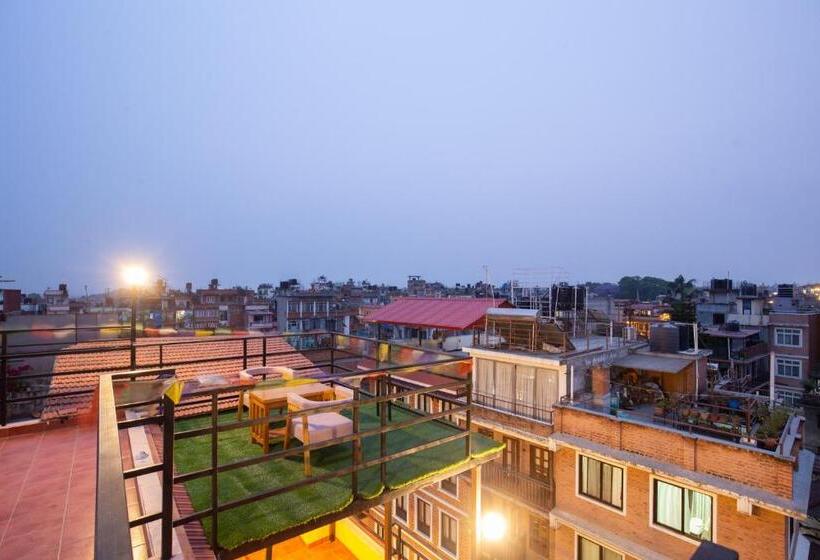 Chambre Economy, Vajra House