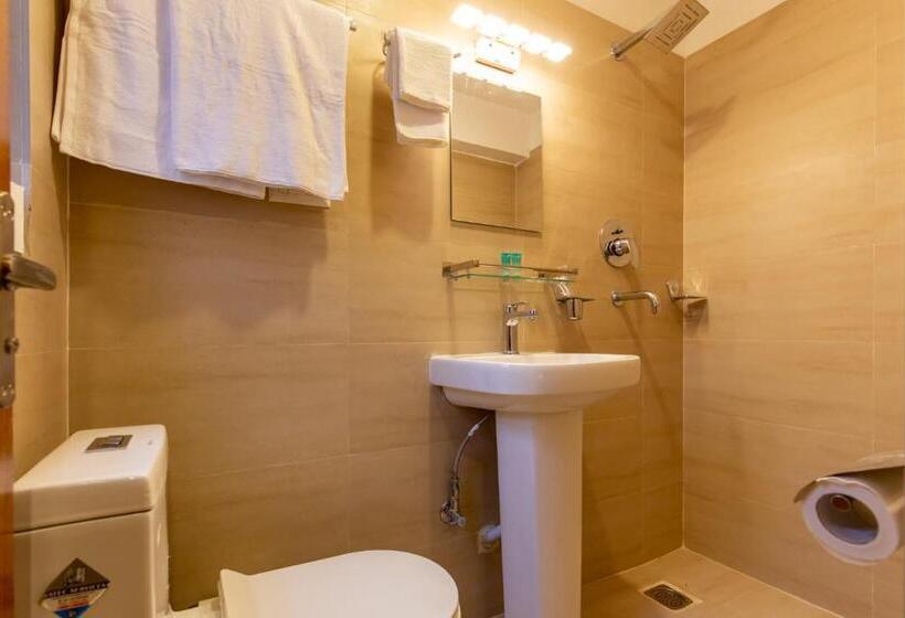 Chambre Economy, Vajra House