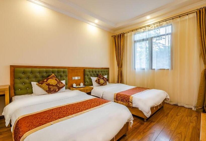 اتاق استاندارد, Holly S Hostel