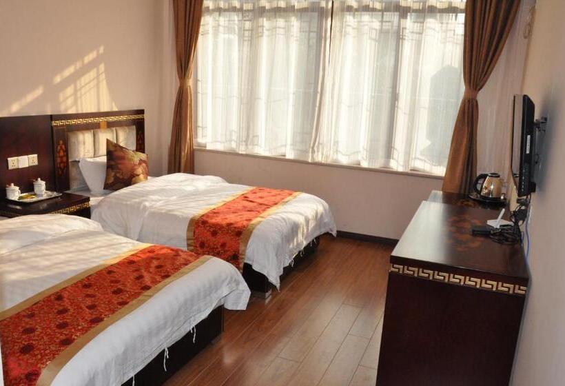 اتاق استاندارد, Holly S Hostel