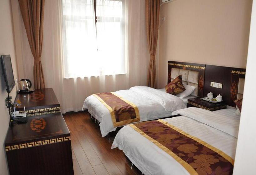 اتاق استاندارد, Holly S Hostel