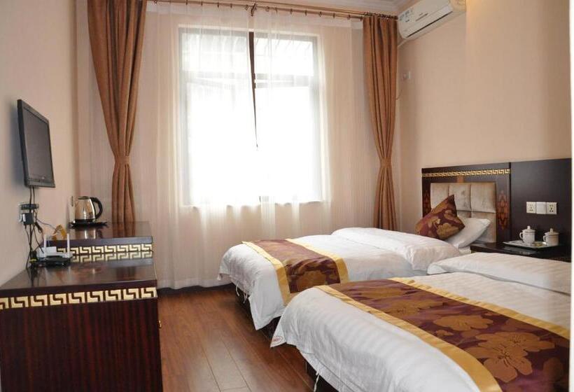 اتاق استاندارد, Holly S Hostel