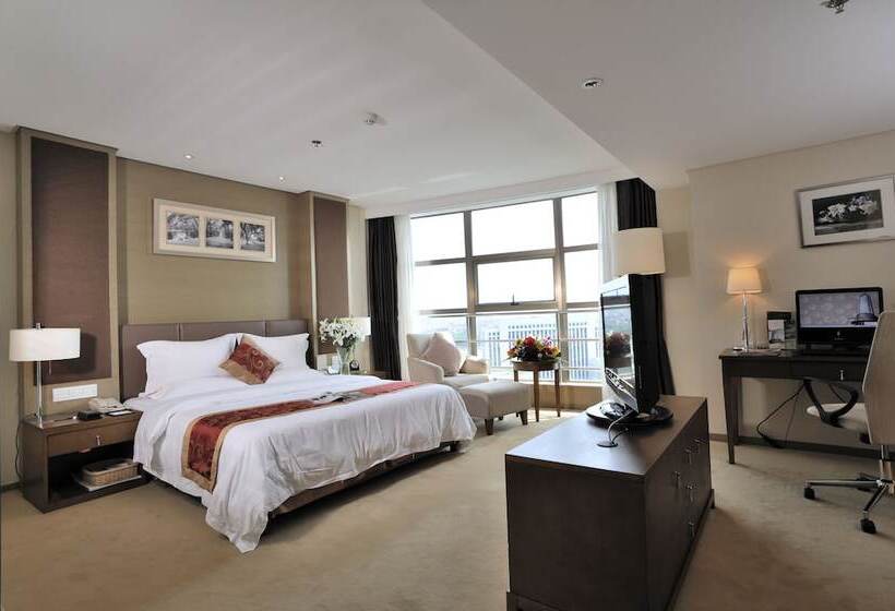 Executive Rum, Roying