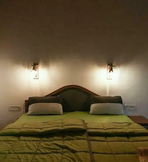バルコニー付きスタンダードルーム, The Nirvana Resort Munnar