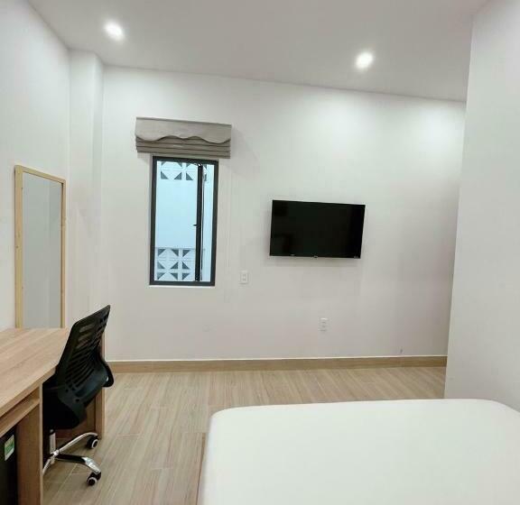 اتاق استاندارد, Nhật Phương