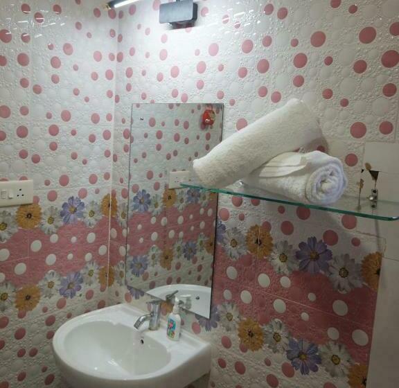 חדר דלוקס, Palm Heaven