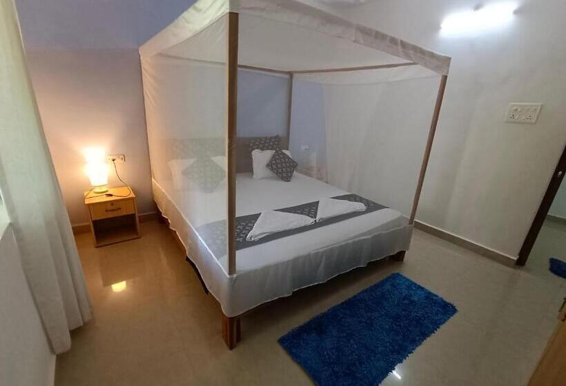 חדר דלוקס, Palm Heaven