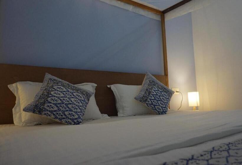 חדר דלוקס, Palm Heaven