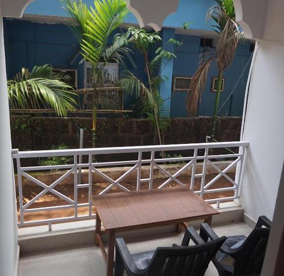 חדר דלוקס, Palm Heaven