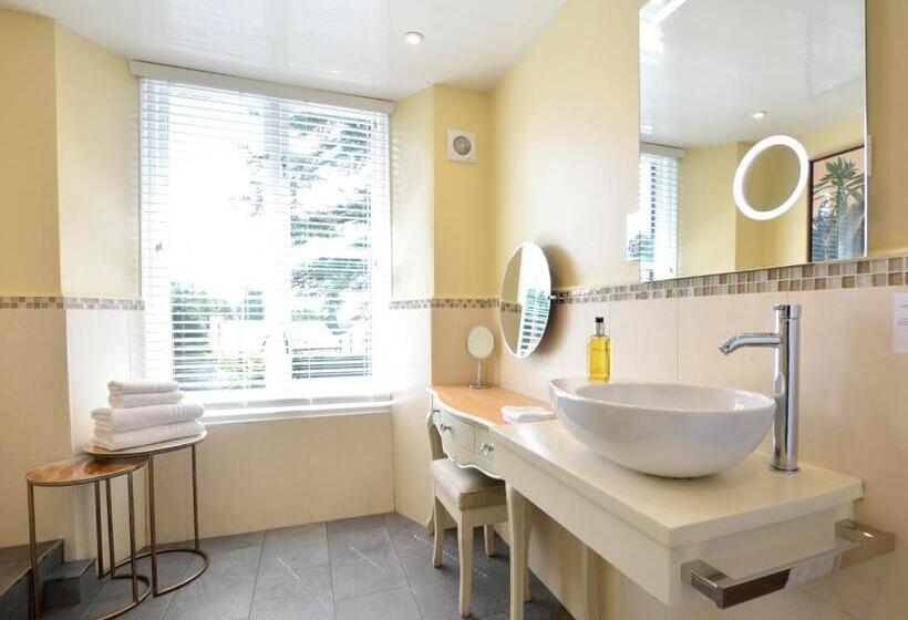 キングサイズベッドのスタンダードルーム, Fairfield House And Gardens