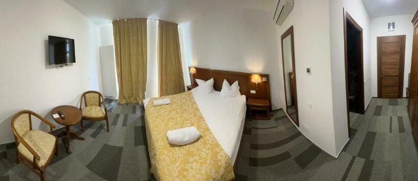 חדר סטנדרט עם מיטת קינג, Pensiunea View