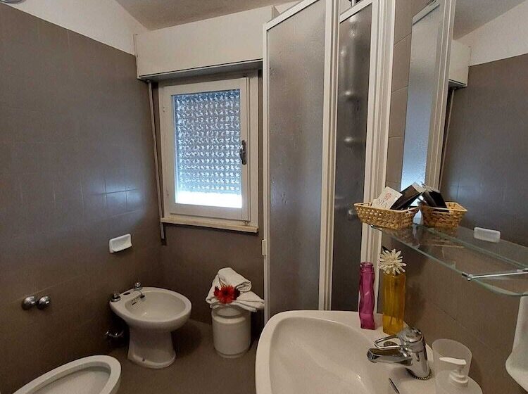 اتاق استاندارد, Maison Des Roses