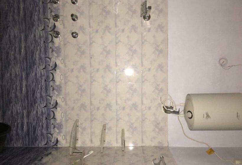 三人经典房间, Pop 89190 Rr Inn