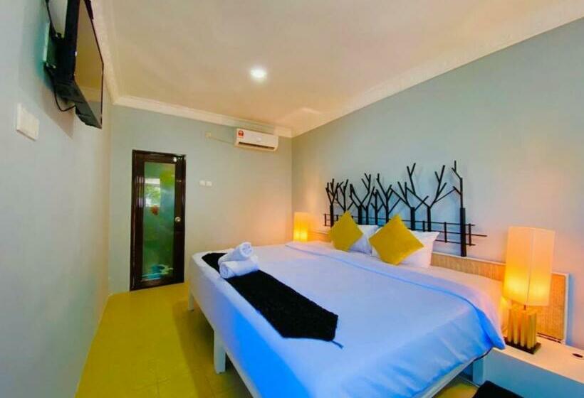 اتاق لوکس با چشم‌انداز دریا, Fat Mermaid Guesthouse