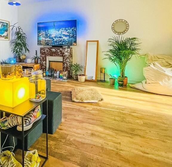 带共用浴室的标准房间, Caribbean Spirit