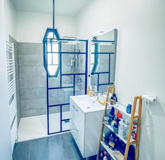 带共用浴室的标准房间, Caribbean Spirit