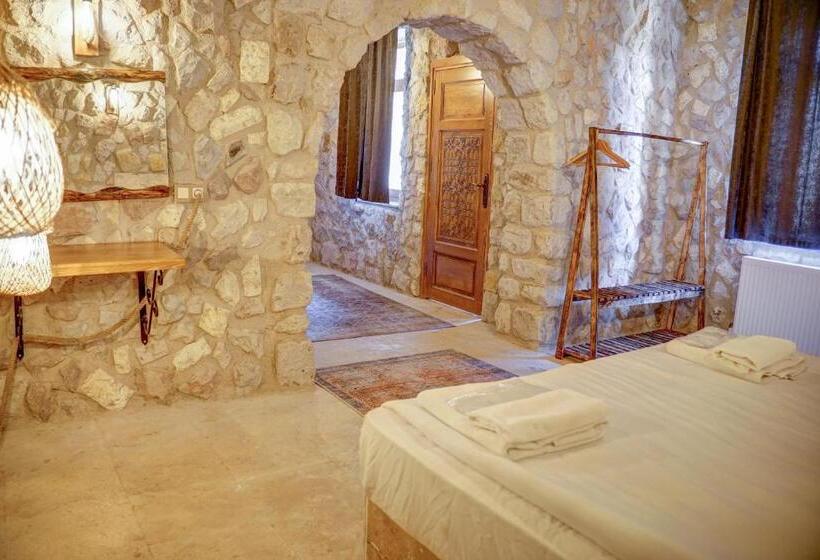 اتاق استاندارد با چشم‌انداز باغ, Ala Stone House