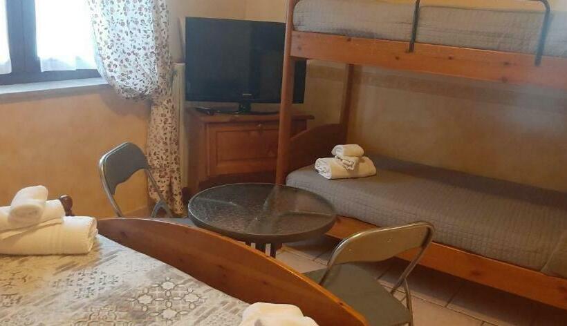 اتاق کلاسیک چهارنفره, La Vecchia Fattoria