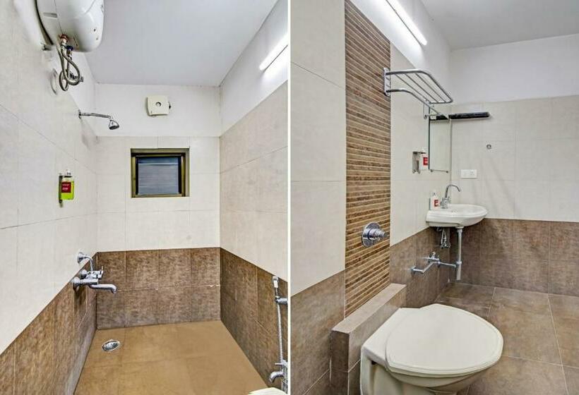 Habitació Triple Clàssica, Flagship Hotel Diva Inn