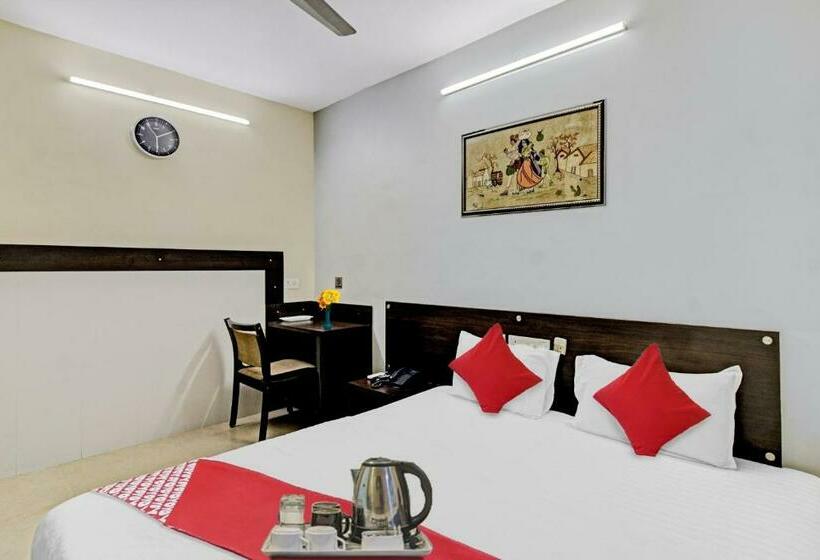 Habitació Triple Clàssica, Flagship Hotel Diva Inn