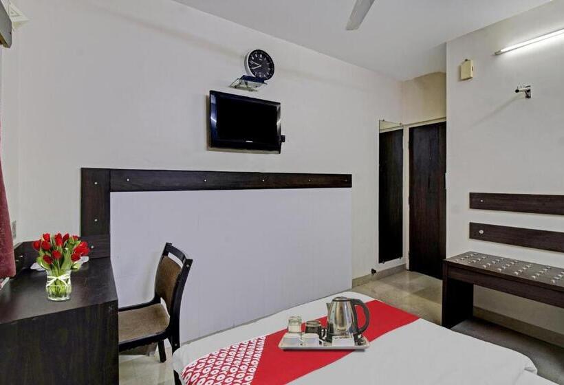 Habitació Triple Clàssica, Flagship Hotel Diva Inn