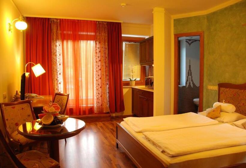 标准工作室, Amira Boutique Hotel Hévíz Wellness & Spa