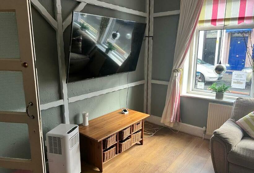 バスルーム共有のシングルスタンダード, Kirkstead Guesthouse, Pet Friendly Rooms Available, Everyone Welcome