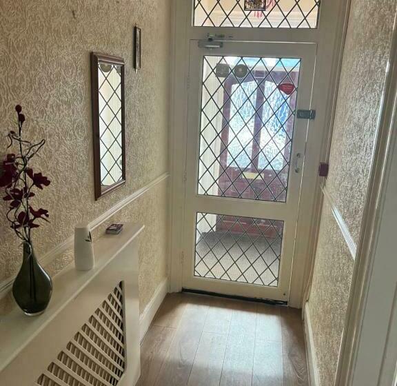 バスルーム共有のシングルスタンダード, Kirkstead Guesthouse, Pet Friendly Rooms Available, Everyone Welcome