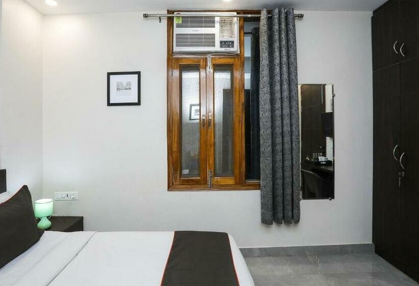 트리플 클래식 룸, Collection O 93220 Hotel The Signature Inn