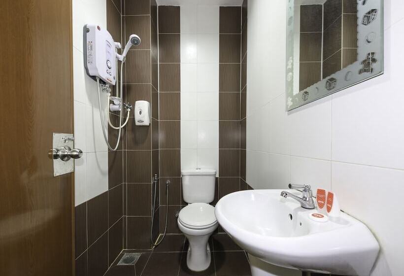 家庭套房, Capital O 812 Hotel Smc Seksyen 13