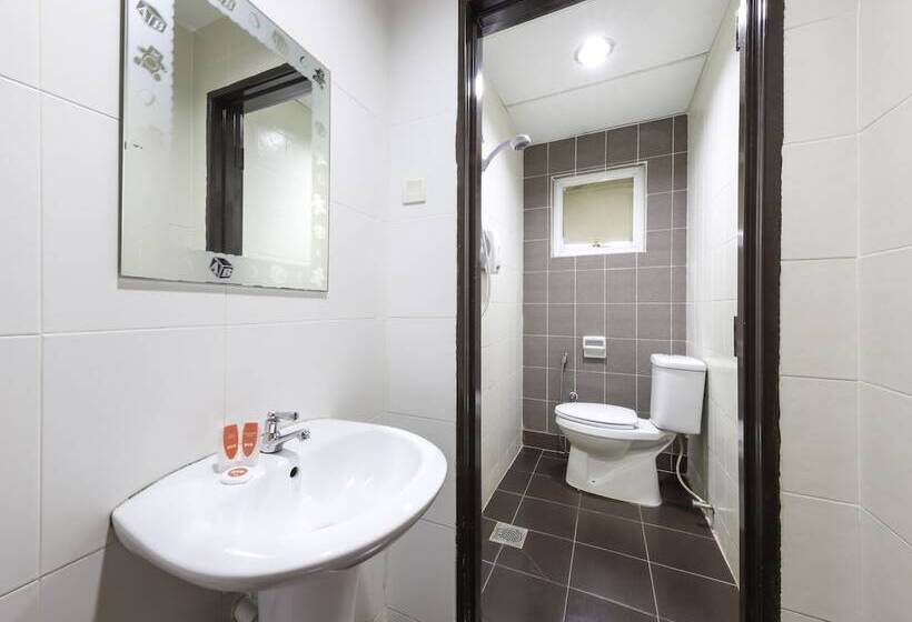 高级套房, Capital O 812 Hotel Smc Seksyen 13