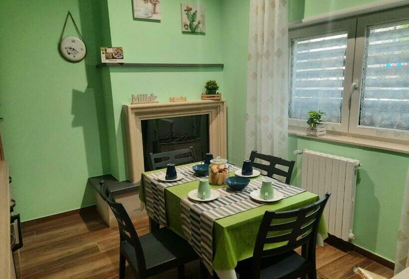 침실 3개 아파트, Home Sweet Home