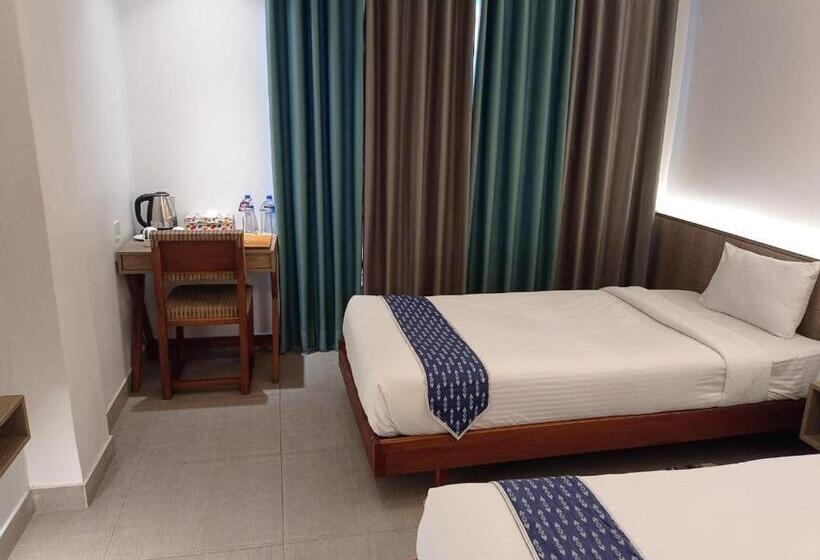 اتاق لوکس, Nandini