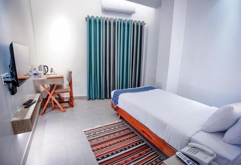 اتاق لوکس یک تخته, Nandini