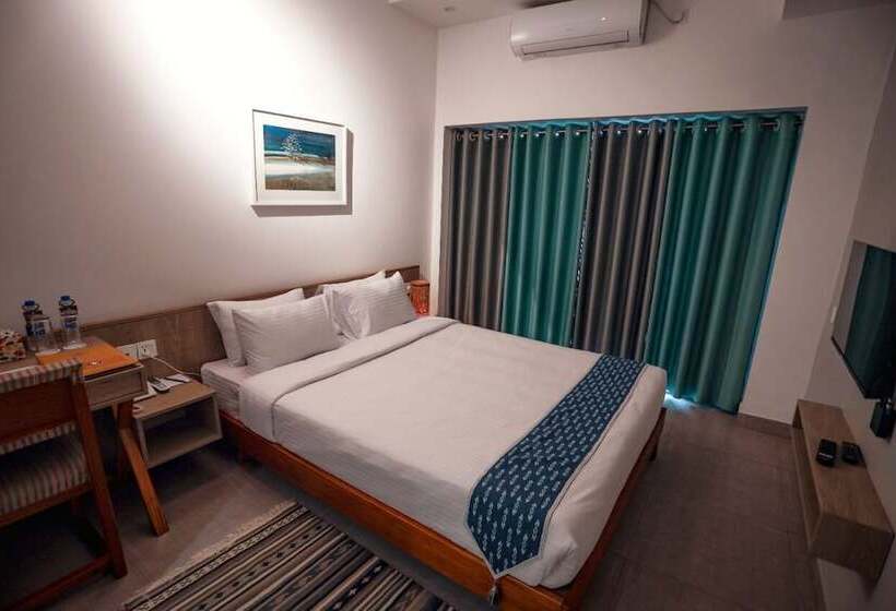 اتاق لوکس, Nandini