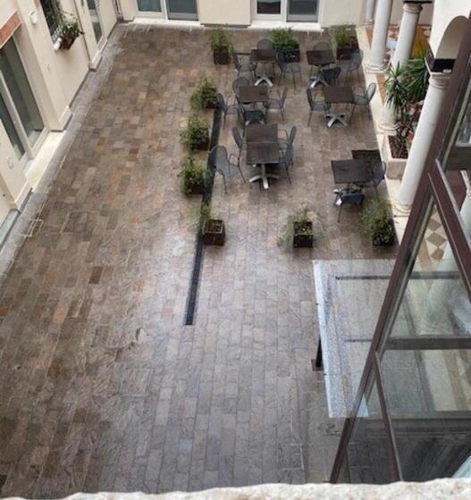اتاق لوکس سه تخته, Cà Uberti Home Boutique