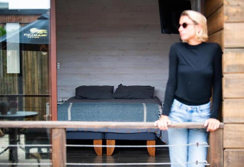 سوئیت با بالکن, Viento Bravo